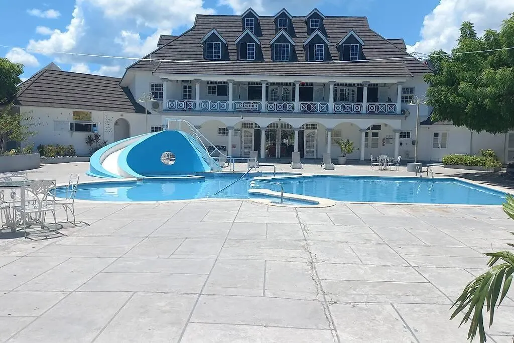 Modern Penthouse @ Sandcastles Ocho Rios 0*,