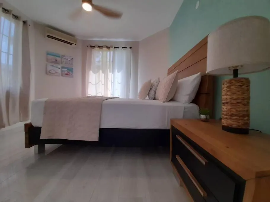 Modern Penthouse @ Sandcastles Ocho Rios Apartment