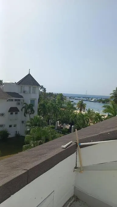 Modern Penthouse @ Sandcastles Ocho Rios