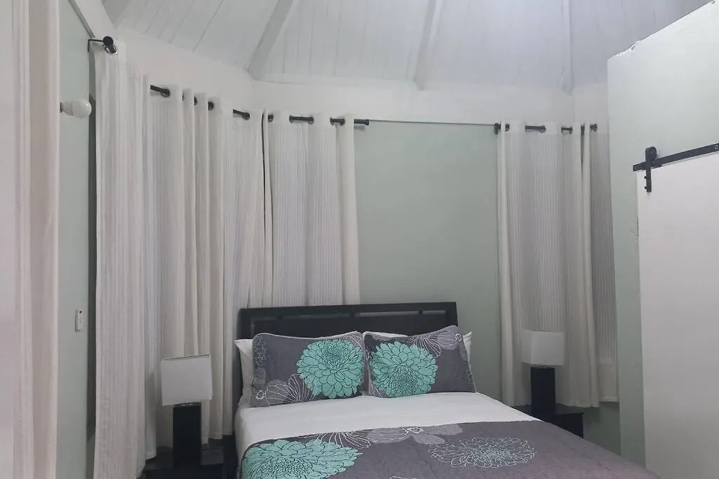 Apartment Modern Penthouse @ Sandcastles Ocho Rios